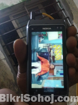 NOKIA N8
